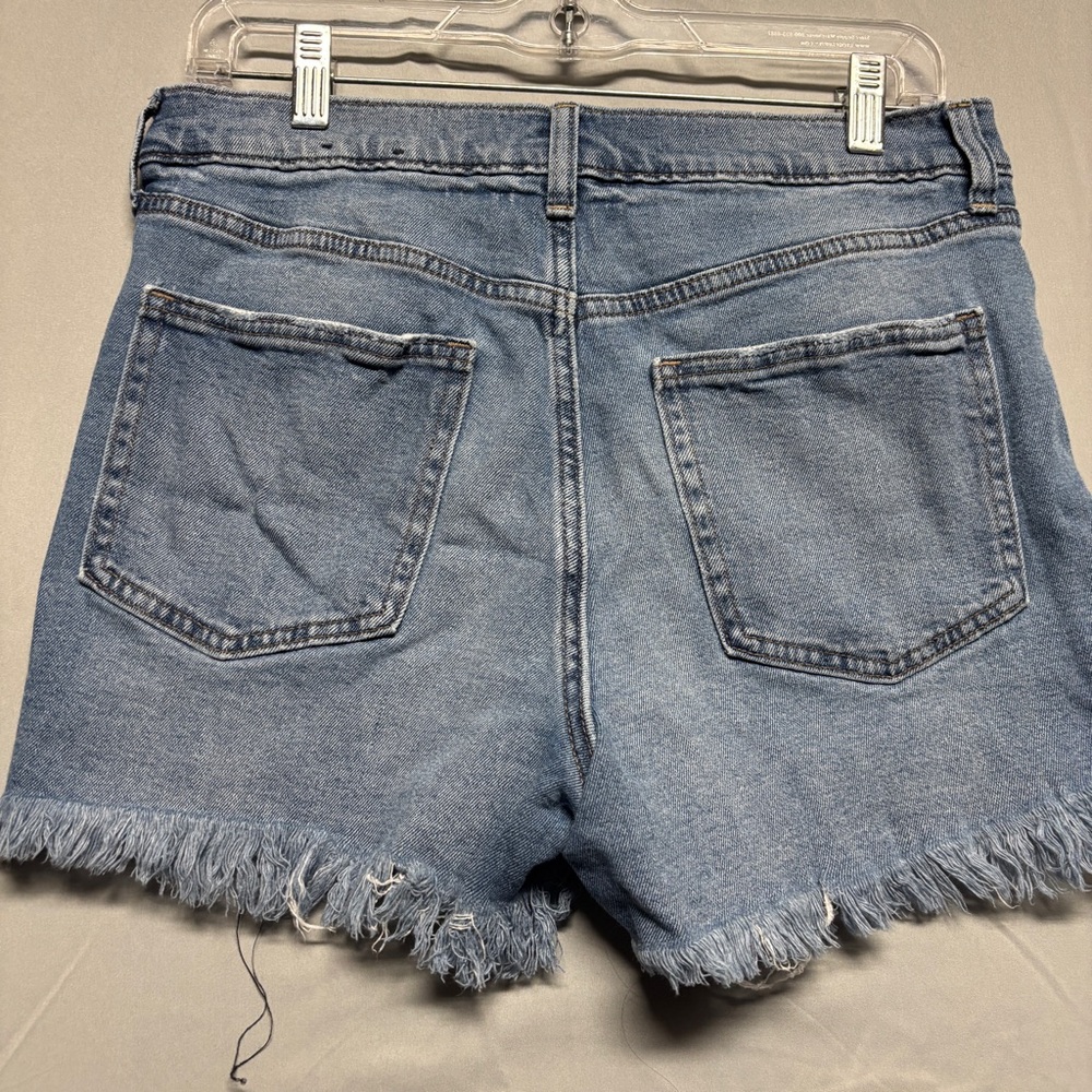 GAP Frayed Hem Blue Jean Shorts - Picture 4 of 8